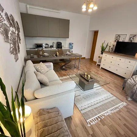 Modern Gem In Riga's Old Town Апартаменти Рига